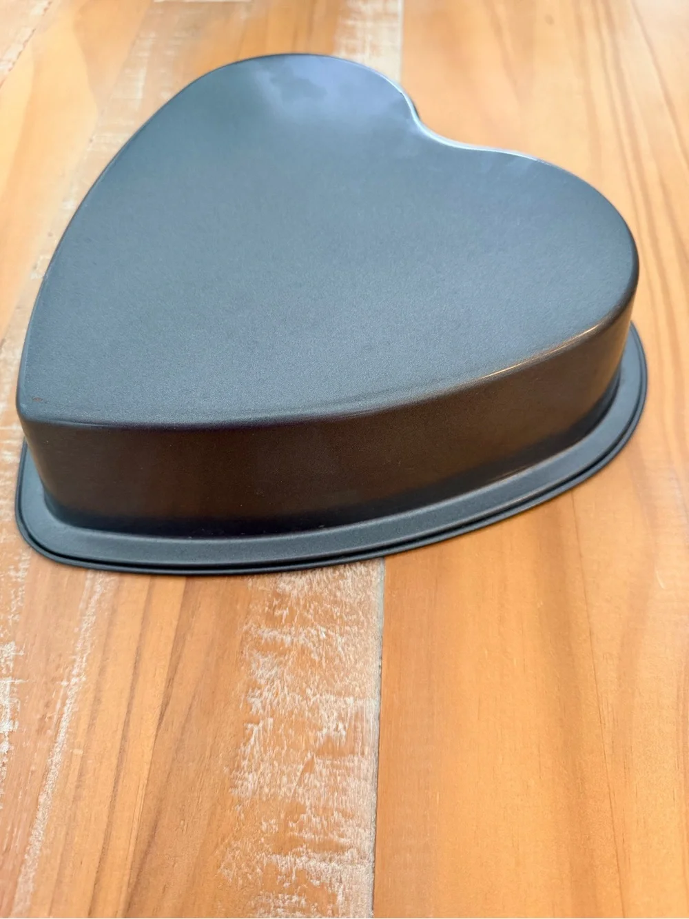 Wilton Heart Shaped Cake Pan 10” & 2.” Deep Valentine’s Day Love Used